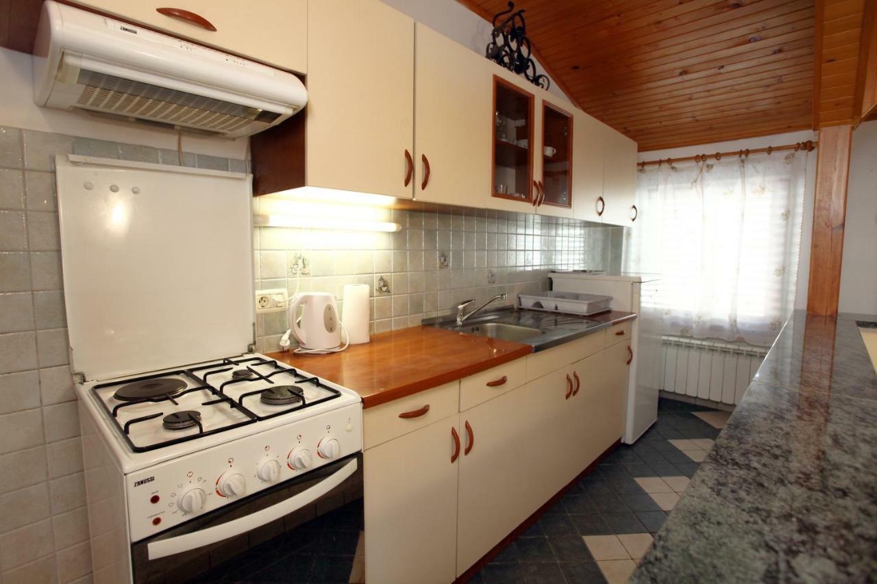 Apartment Svobode イゾラ エクステリア 写真