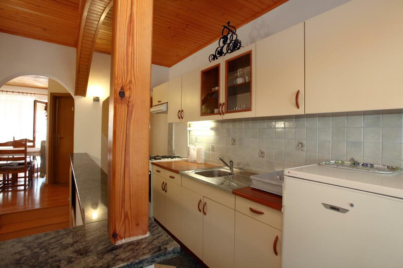Apartment Svobode イゾラ エクステリア 写真